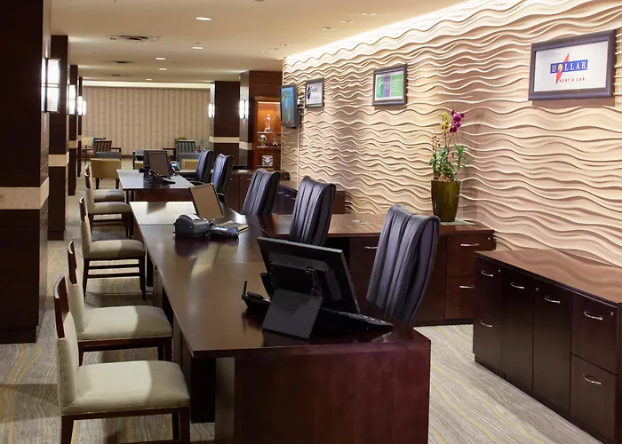 Outrigger Waikiki Beachcomber Hotel